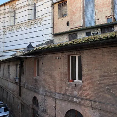 Alla Scala 1746 Rinascimento Apartment Siena
